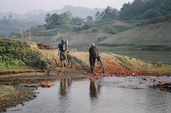 দিচক্রযানে কেওক্রাডং