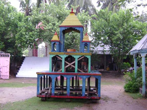 জোড়া মন্দিরের সান্নিধ্যে এক দিন